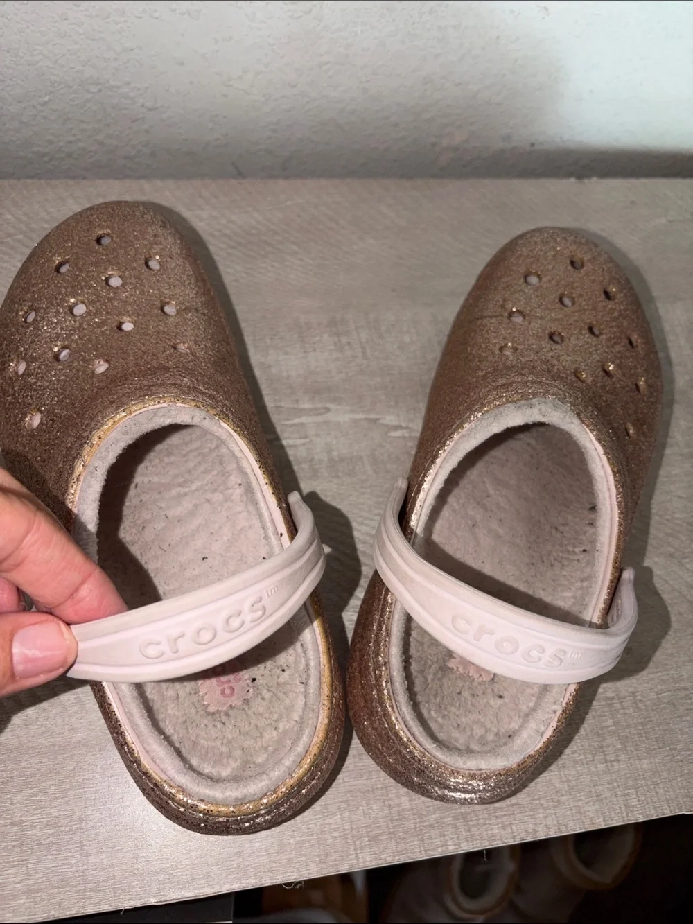Crocs Glitter Slip-On Clogs kids Soft Lining - Rose Gold Junior 4 nice condition